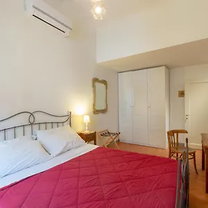 https://santagostino-apartments.it-tuscanyhotel.com