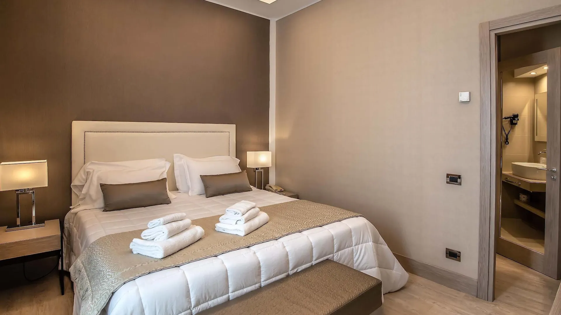 Hotel Genova Rome 4*,  Italy